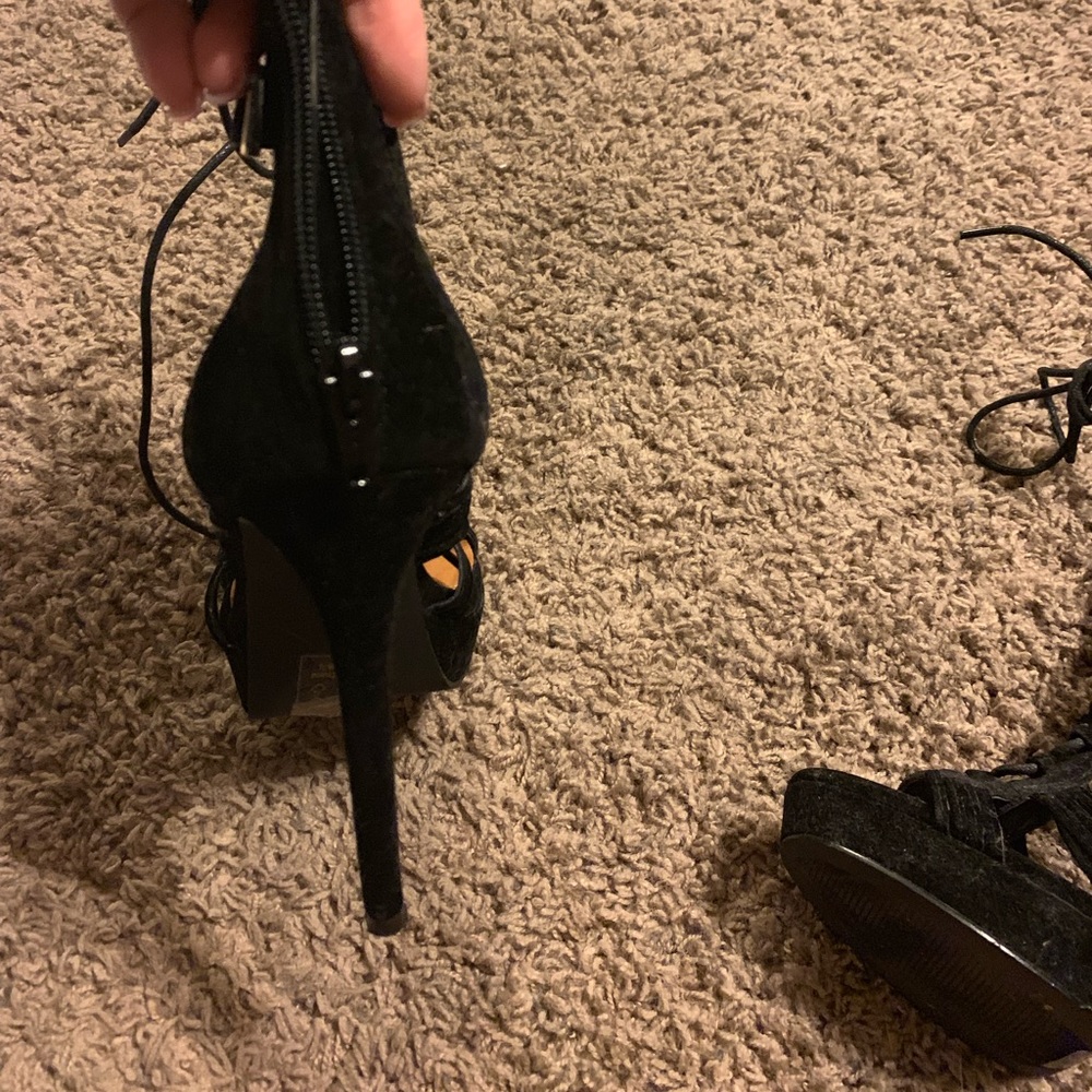 Heels - Picture 3 of 5